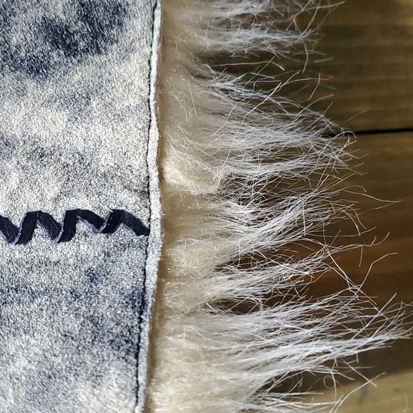 CRIPPLE CREEK MARBLE BLUE VEST FAUX FUR  REAL LEATHER BOHO CHIC CITYGIRL WESTERN - Picture 5 of 11